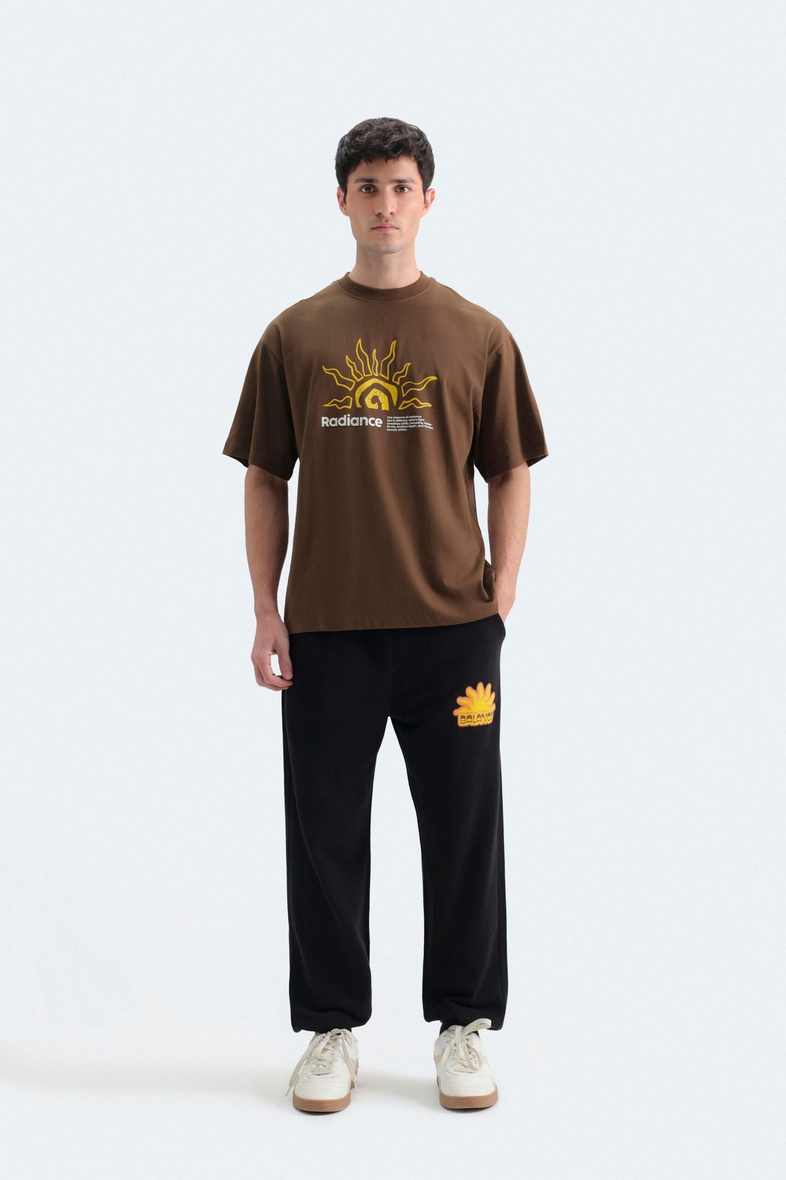 Graphic T-Shirt With Label Patch - Image 9