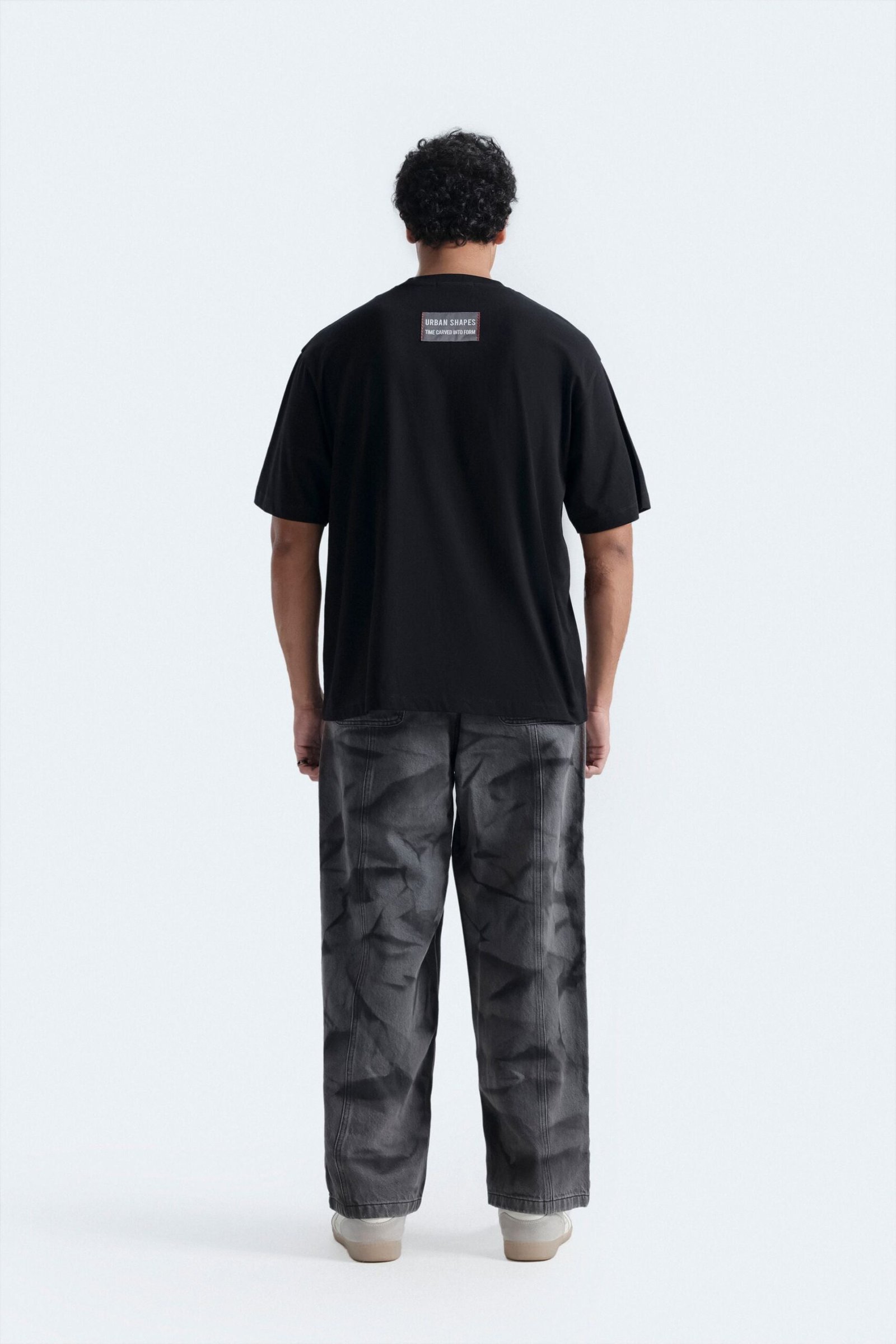 Graphic T-Shirt With Label Patch - Image 3