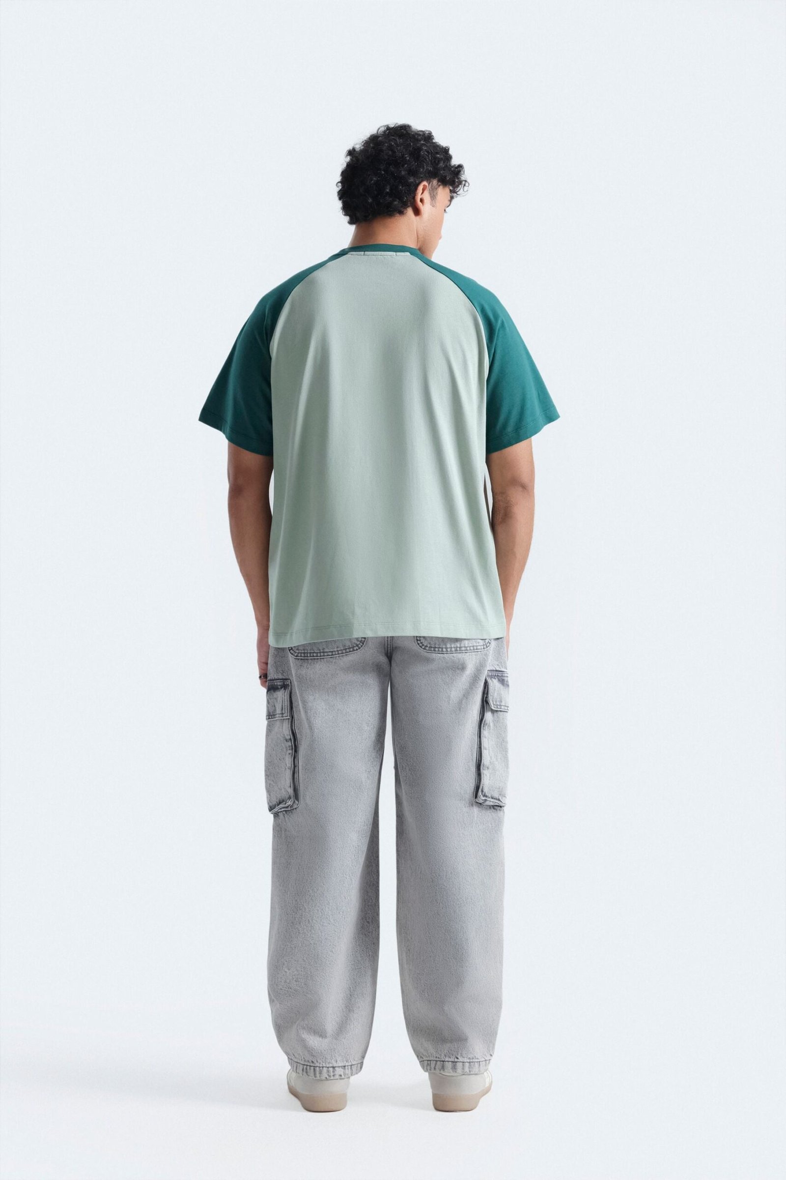 Color-Block Slogan Print T-Shirt - Image 4