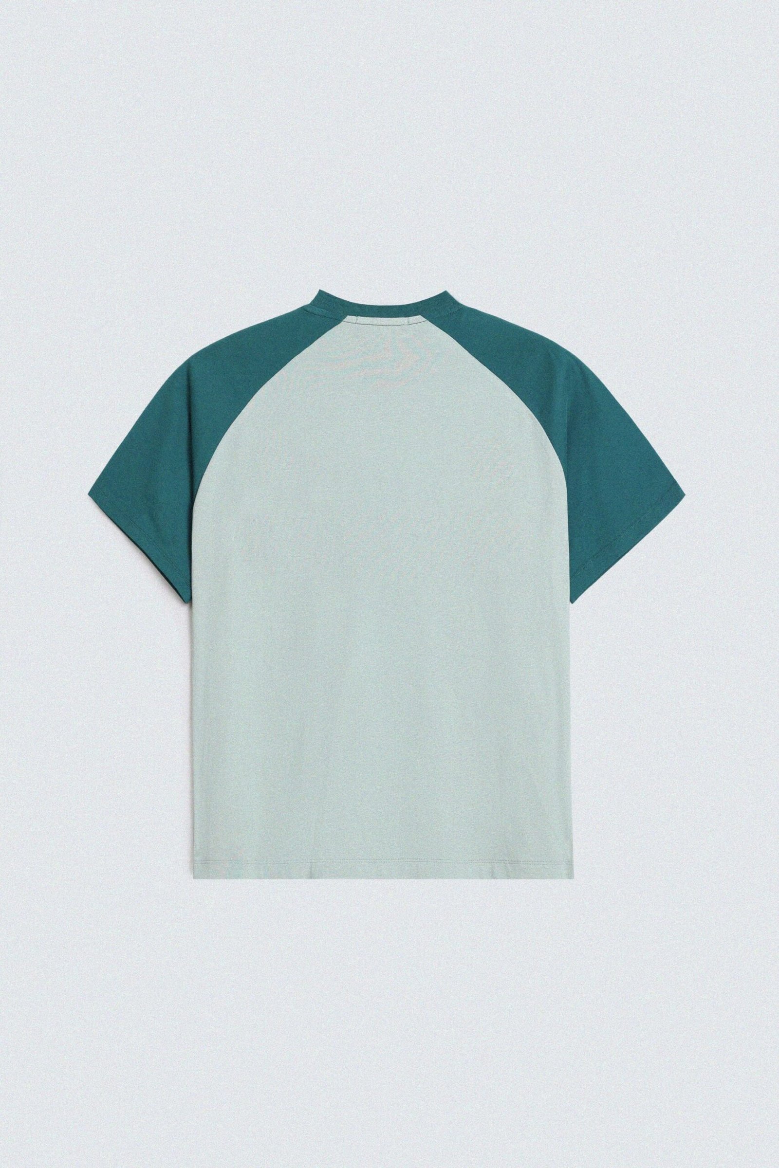 Color-Block Slogan Print T-Shirt - Image 7