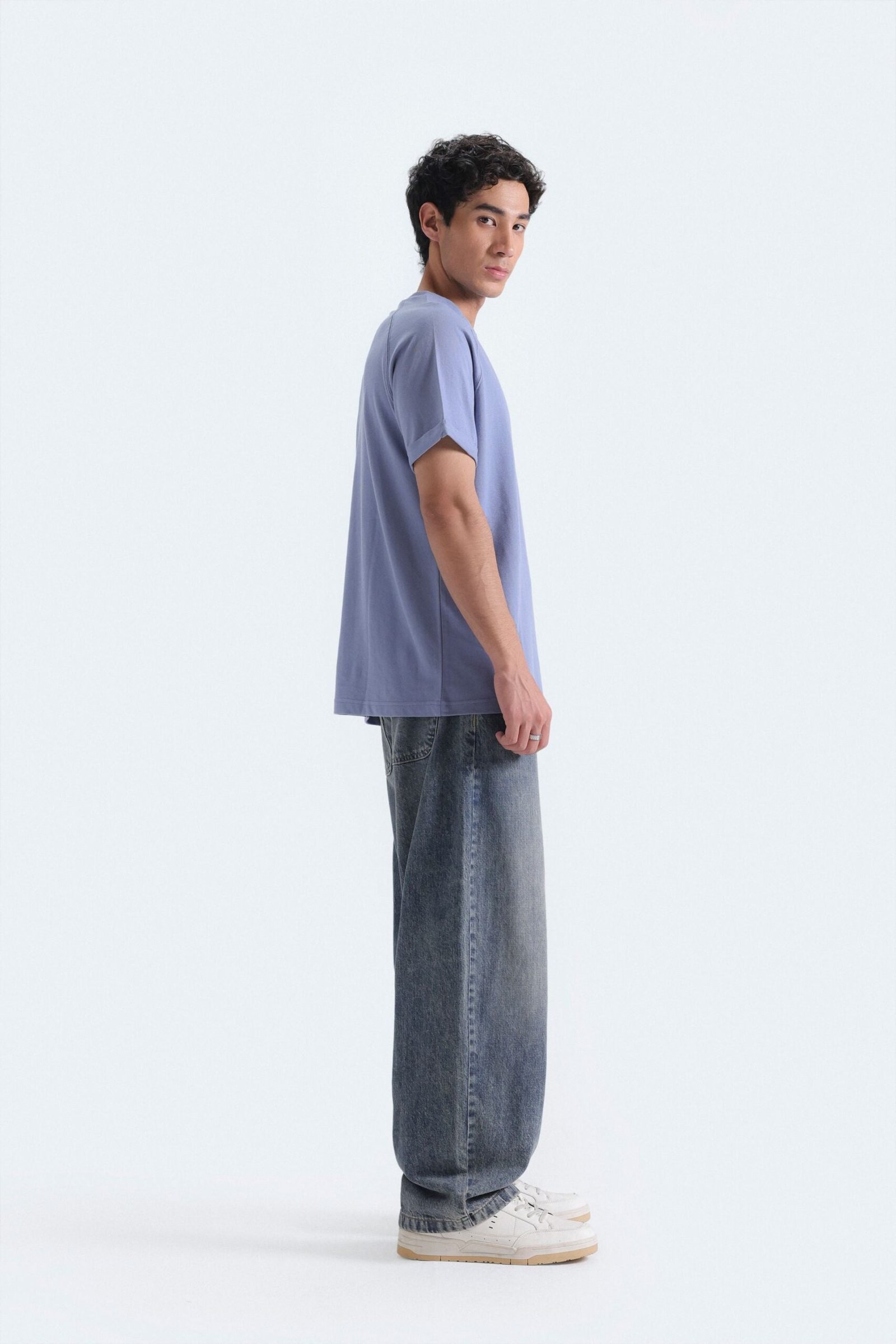 Raglan Sleeves T-Shirt - Image 3