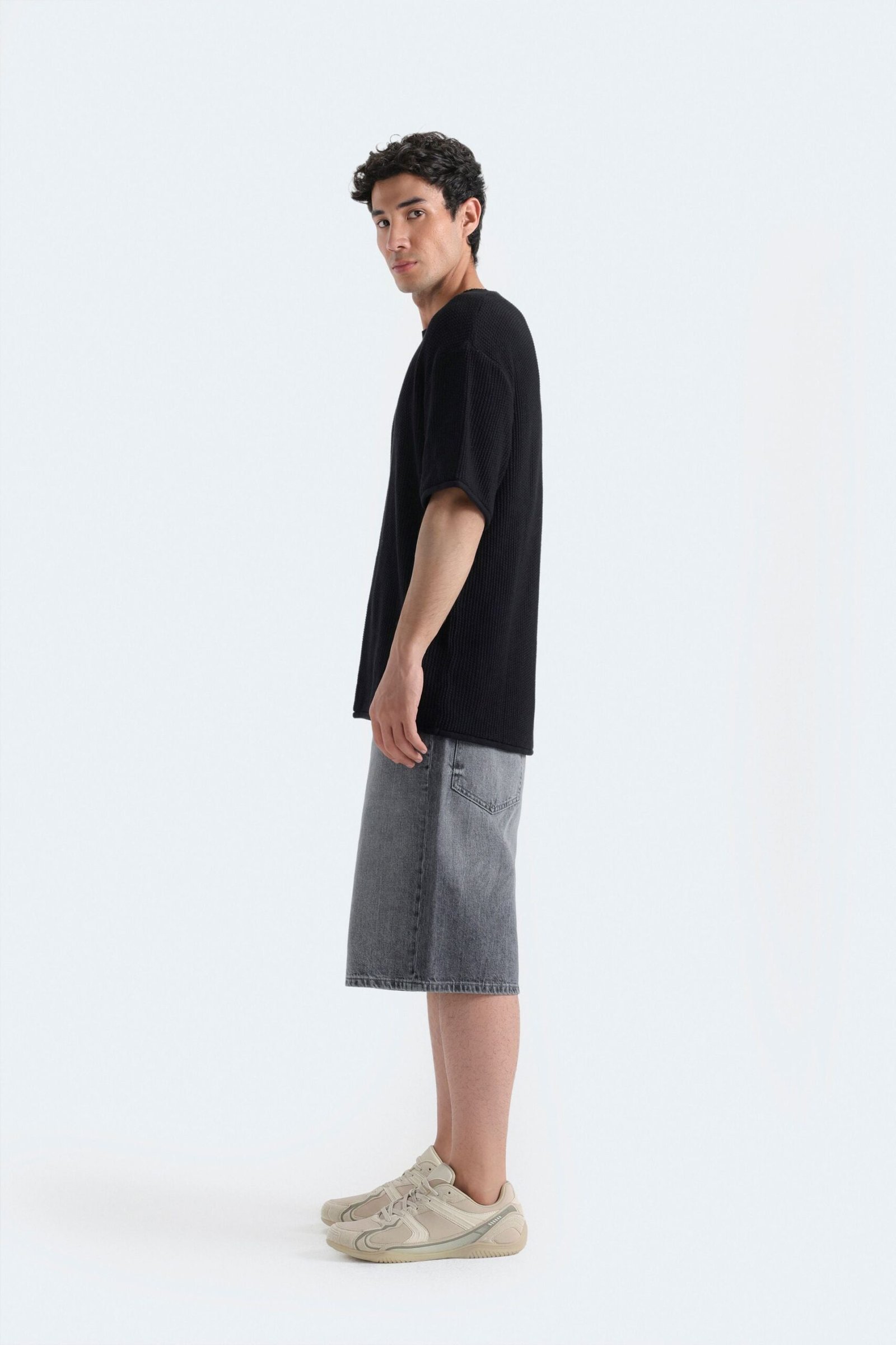 Ribbed T-Shirt - Image 10