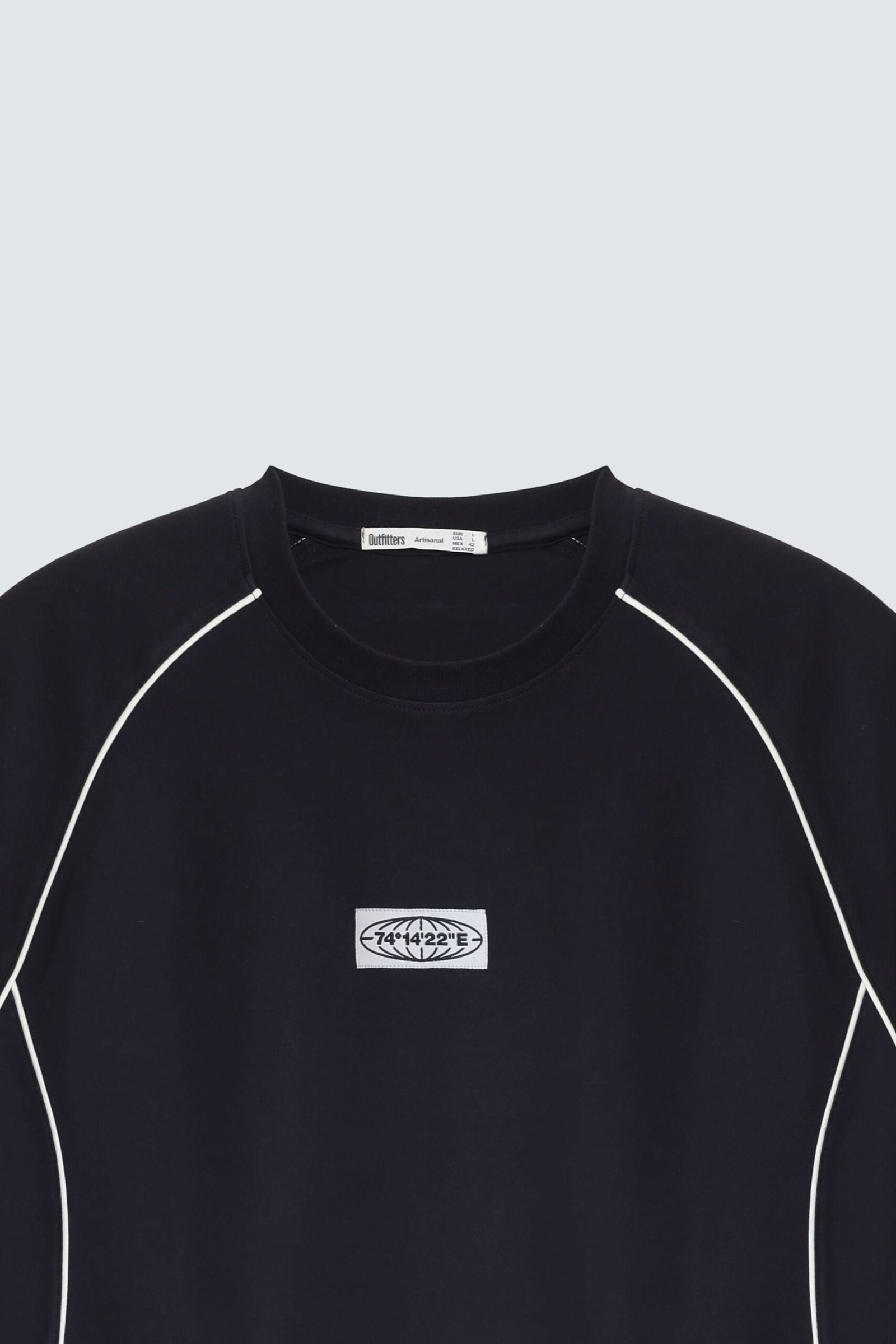 Raglan Sleeves T-Shirt With Label Patch - Image 20