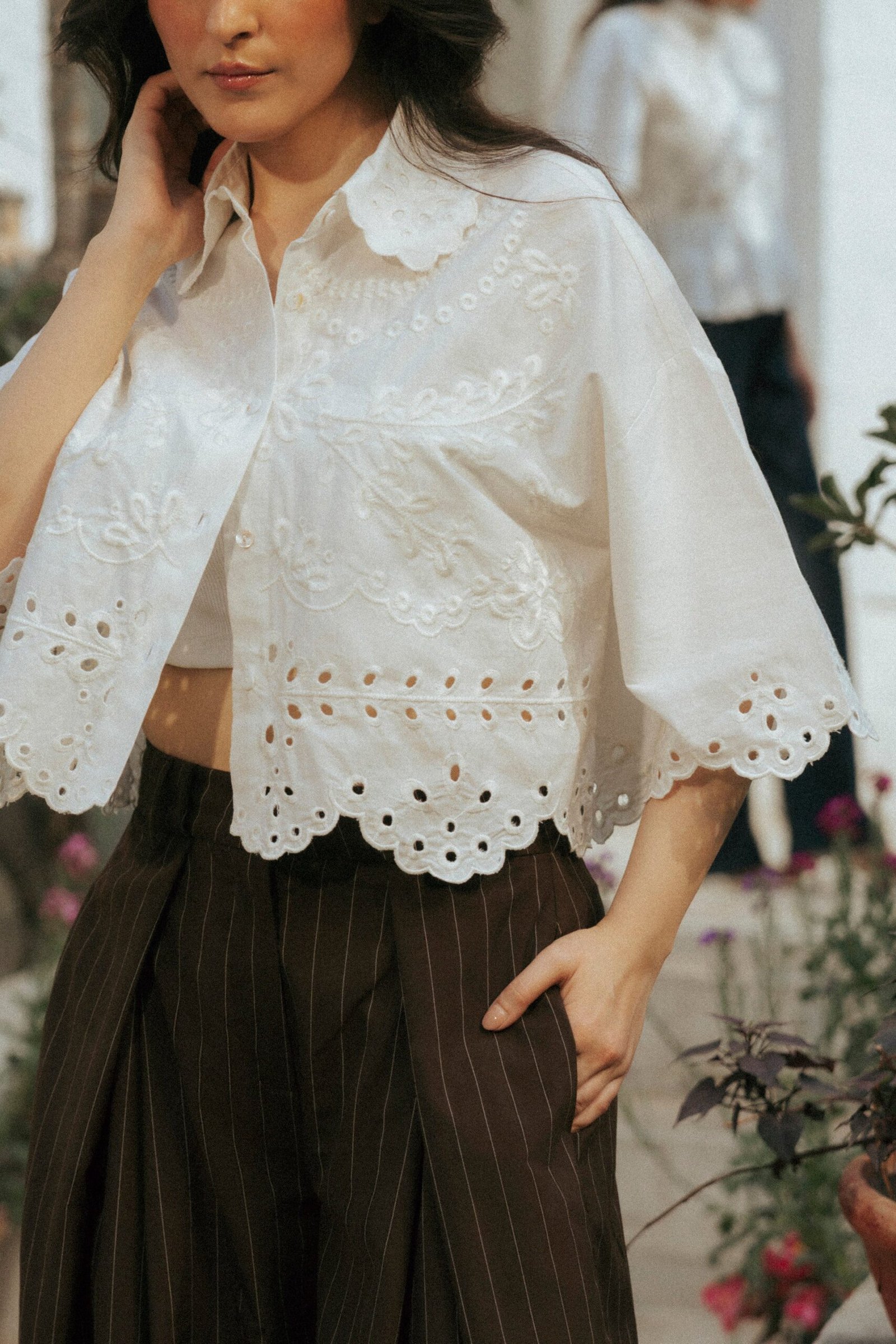 Cropped Embroidered Shirt - Image 8